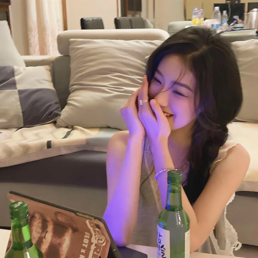 瓦莱莉和她的奇迹一周 高清在线播放